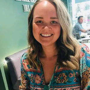 Meet your Posher, Maxine